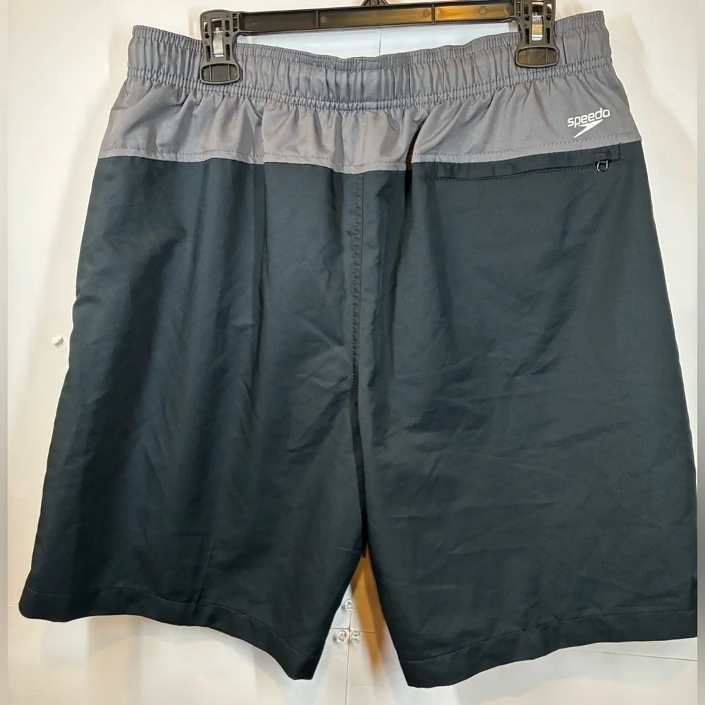 Speedo Men's Lined Board Shorts Swim Trunks in Black/Gray  Size Large